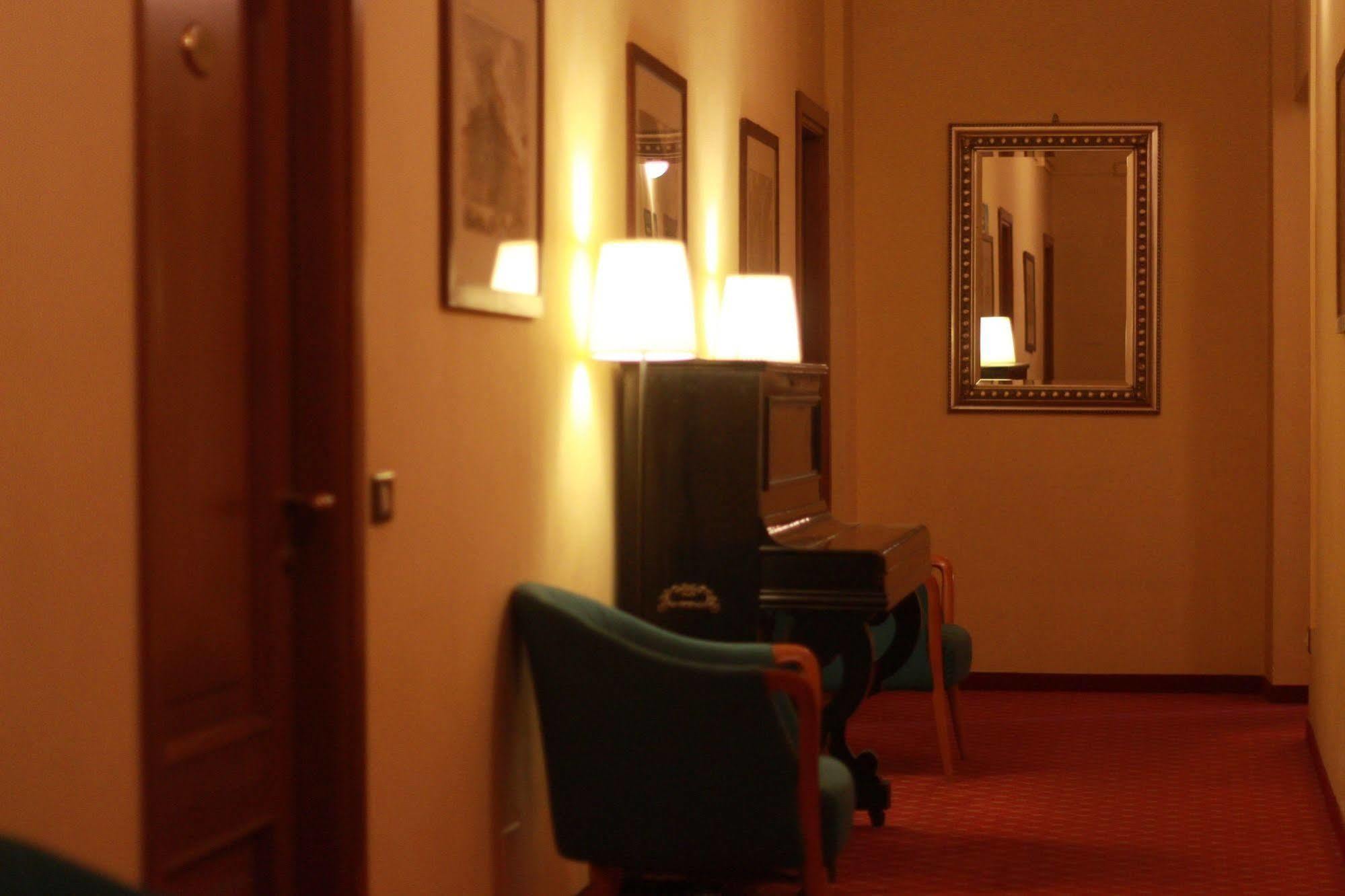 Hotel Portici Vicoforte Exterior photo