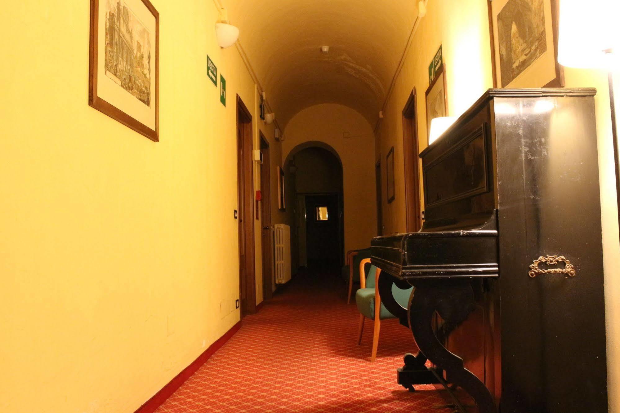 Hotel Portici Vicoforte Exterior photo